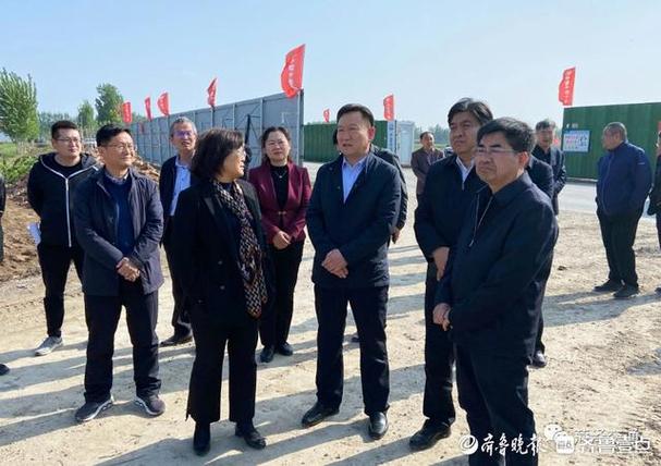 市政府現(xiàn)場調(diào)度雄商高鐵菏澤段建設(shè)